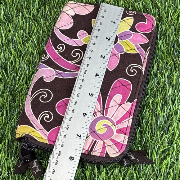 Vera Bradley Quilted Zip‎ Wallet Brown Pink Floral Cotton Wristlet - Picture 9 of 10